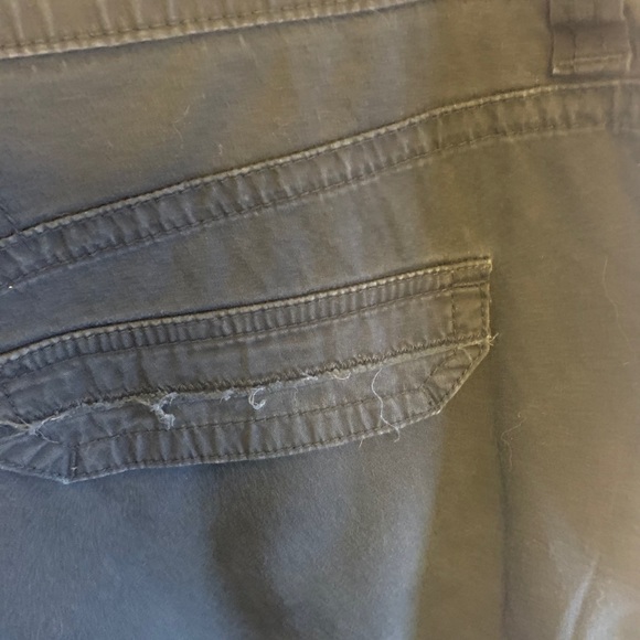 black capris sz 16 - Picture 3 of 8